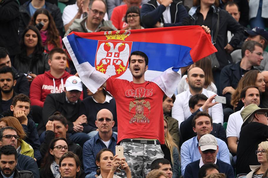 Tanti i tifosi serbi in tribuna per Djokovic. Getty